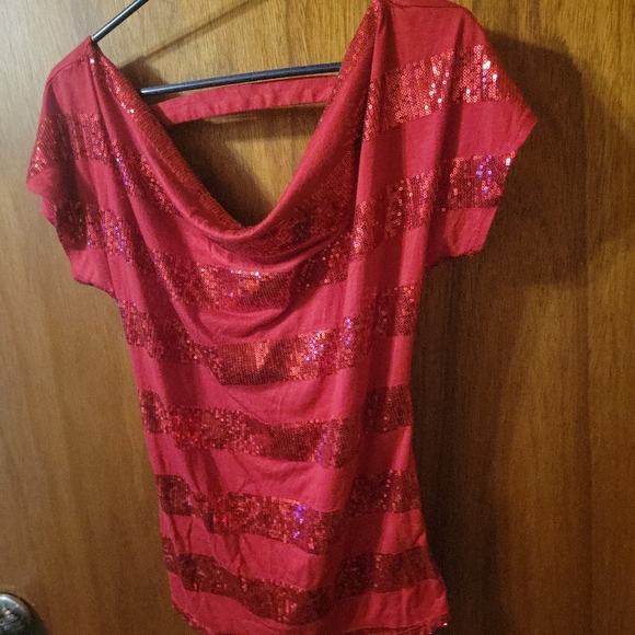 Fabulous Red Sequined Top by Love Rocks - Picture 5 of 7